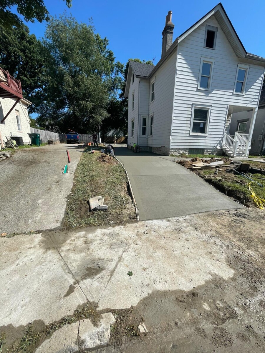 6204 Prentice St, Cincinnati, OH 45227