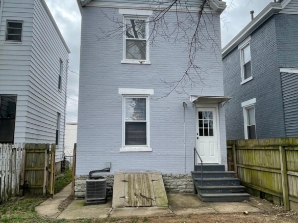 1820 Wayland Ave, Cincinnati, OH 45212