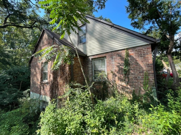 2667 Losantiville Ave. Golf Manor OH 45237