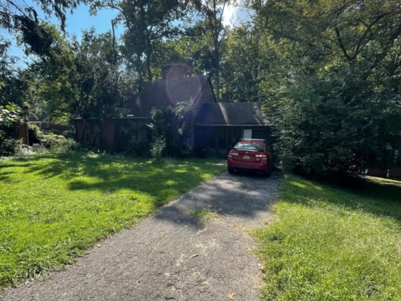 2667 Losantiville Ave. Golf Manor OH 45237